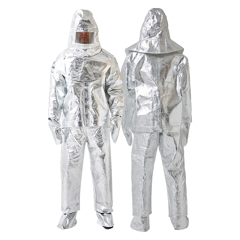 Aluminized protective suit